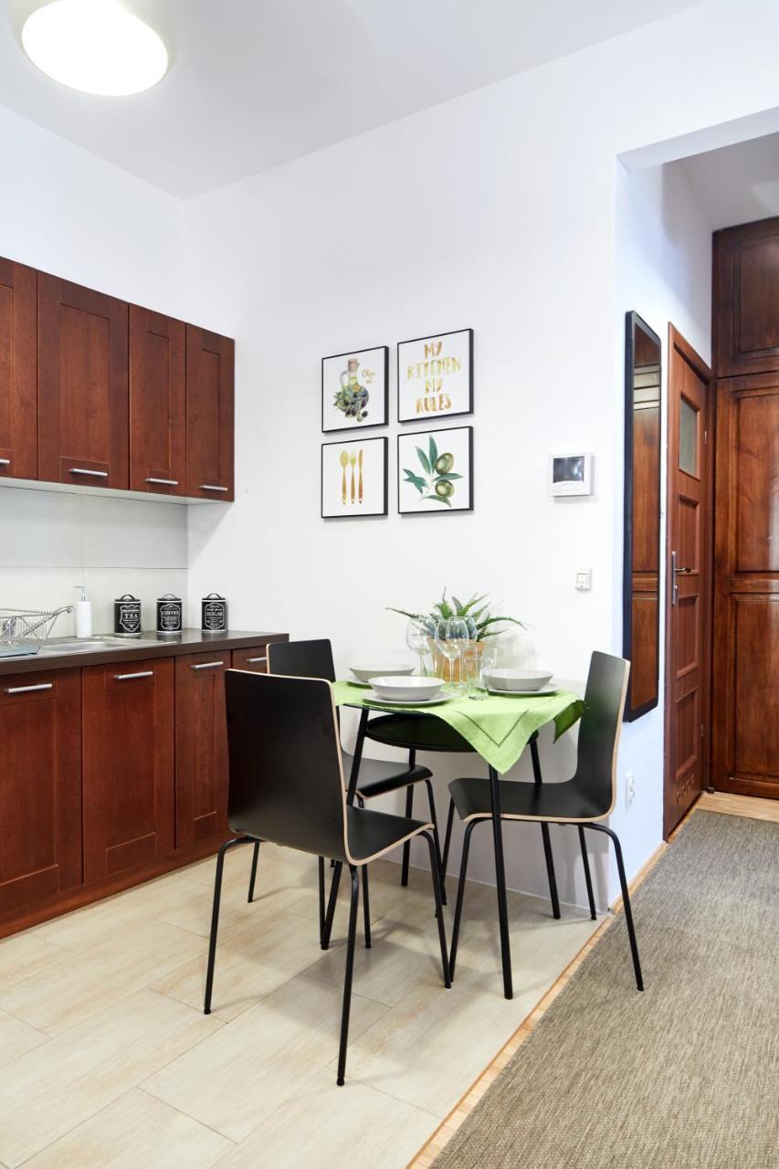 Zoliborz Green Garden Apartment วอร์ซอ ภายนอก รูปภาพ