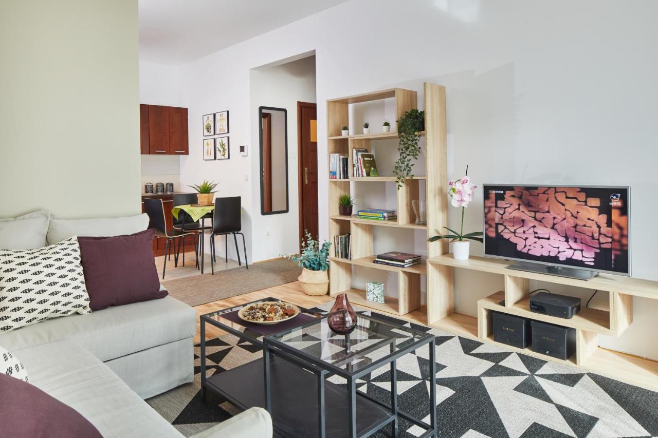 Zoliborz Green Garden Apartment วอร์ซอ ภายนอก รูปภาพ