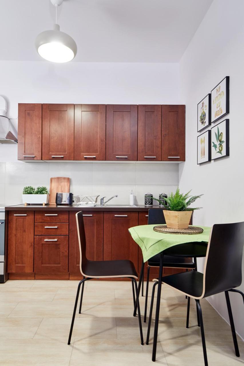 Zoliborz Green Garden Apartment วอร์ซอ ภายนอก รูปภาพ